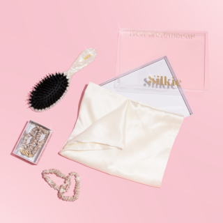 Why Silk Pillowcases Are the Best Investment for Beauty Sleep