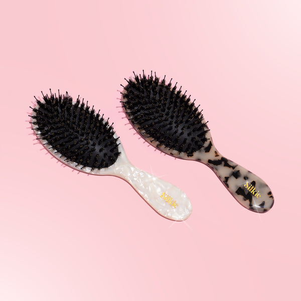 How to Use a Smoothing Brush for Curly Hair: A Step-by-Step Guide to Sleek, Defined Styles