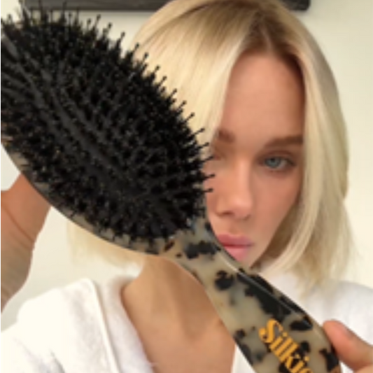 How Reducing Surface Friction Can Improve Hair Manageability