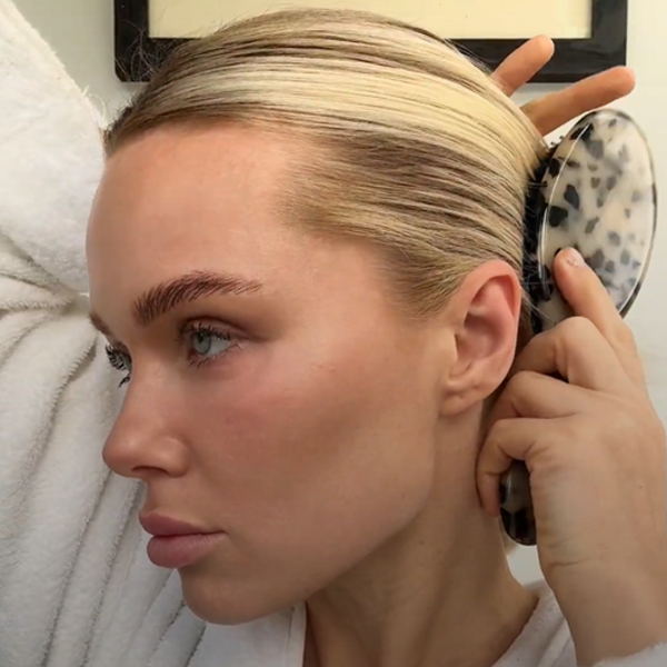 The Benefits of Using a Vent Brush for Blowouts